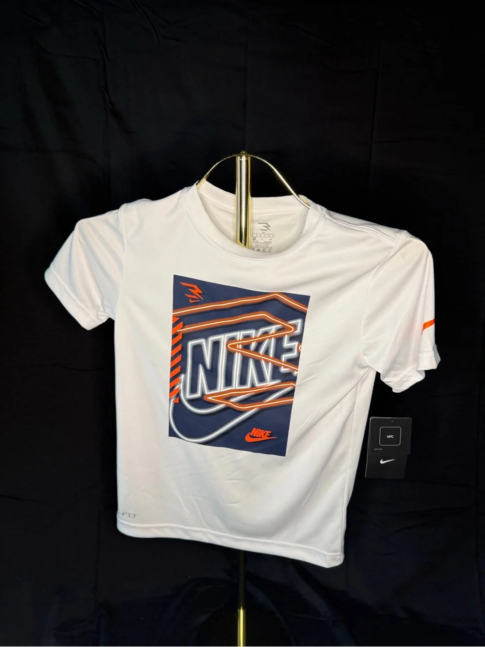Nike White Short-Sleeve Tee with Navy and Orange Graphic 0401